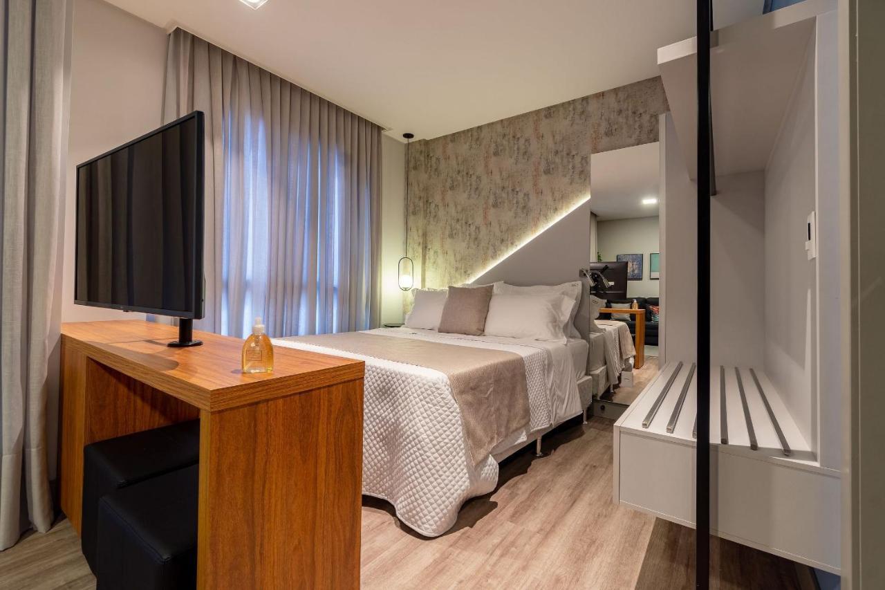 Aion Suites 103 - Compacto E Luxuoso Loft - Rooftop Com Piscina E Academia - A Poucos Passos Da Praia Bombinhas Eksteriør billede