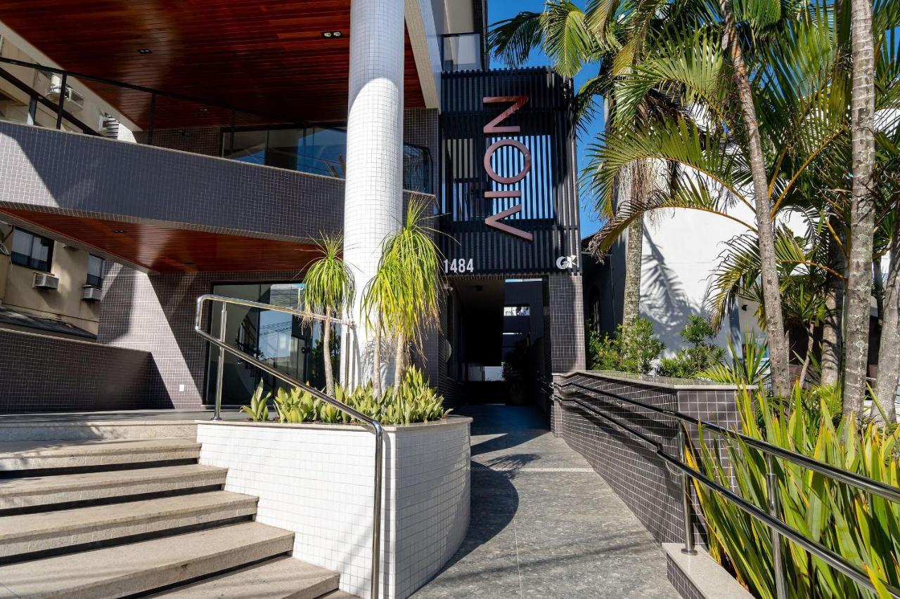 Aion Suites 103 - Compacto E Luxuoso Loft - Rooftop Com Piscina E Academia - A Poucos Passos Da Praia Bombinhas Eksteriør billede