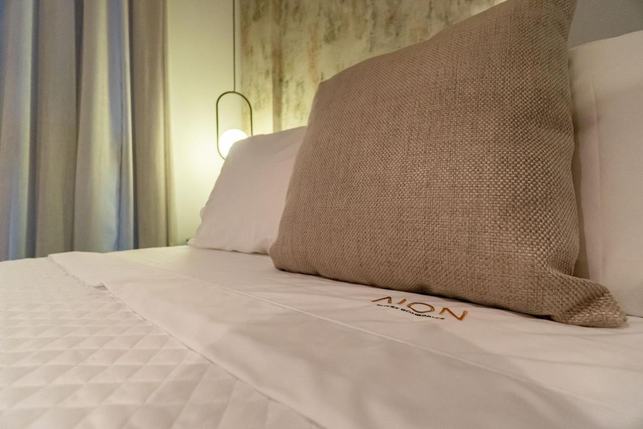 Aion Suites 103 - Compacto E Luxuoso Loft - Rooftop Com Piscina E Academia - A Poucos Passos Da Praia Bombinhas Eksteriør billede